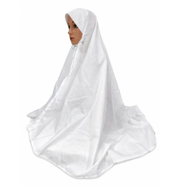 A mannequin wearing a white Cotton Makhna Scarf with a front zip and tie strings under the chin, providing full 40-inch length coverage for prayer.